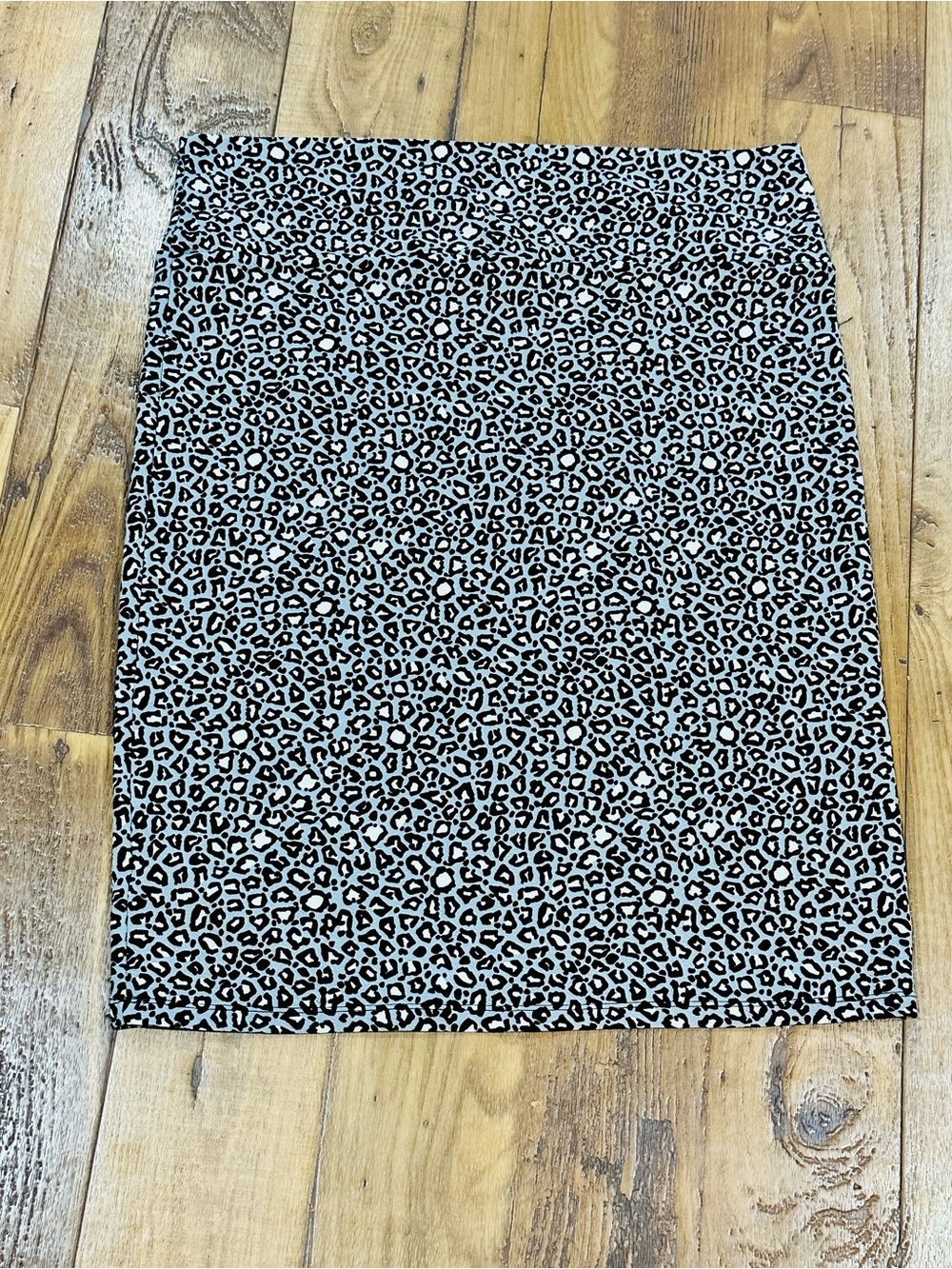 LuLaRoe Black and White Leopard Print Pencil Skirt